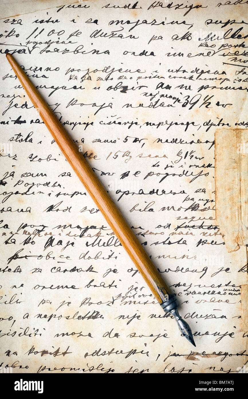 Vintage stylo sur une vieille lettre Banque D'Images