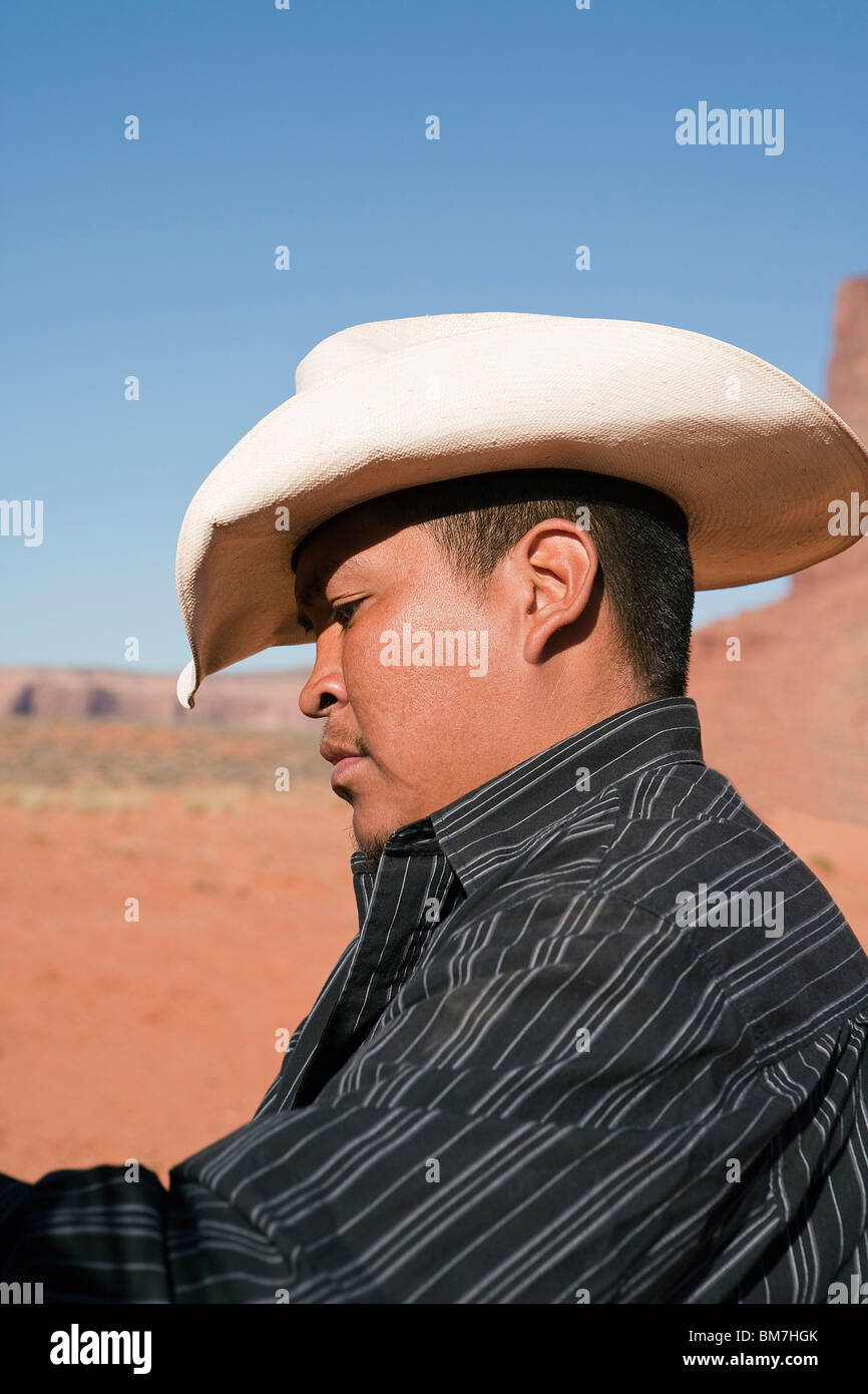 Un cowboy, Monument Valley Navajo Tribal Park, Monument Valley, Utah, USA Banque D'Images