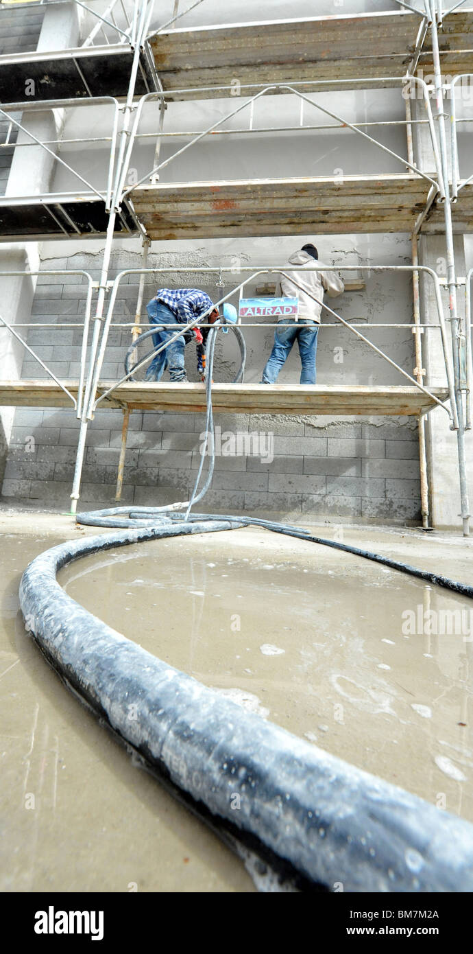 BTP (bâtiments publics et secteur de travail) : Les travailleurs d'un chantier de construction Banque D'Images