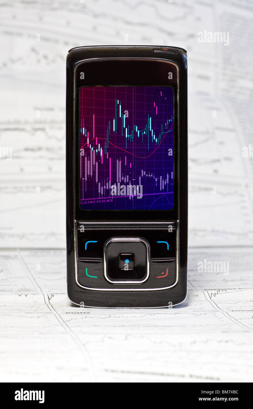 Analyser le marché mobile avec écran tactile Banque D'Images