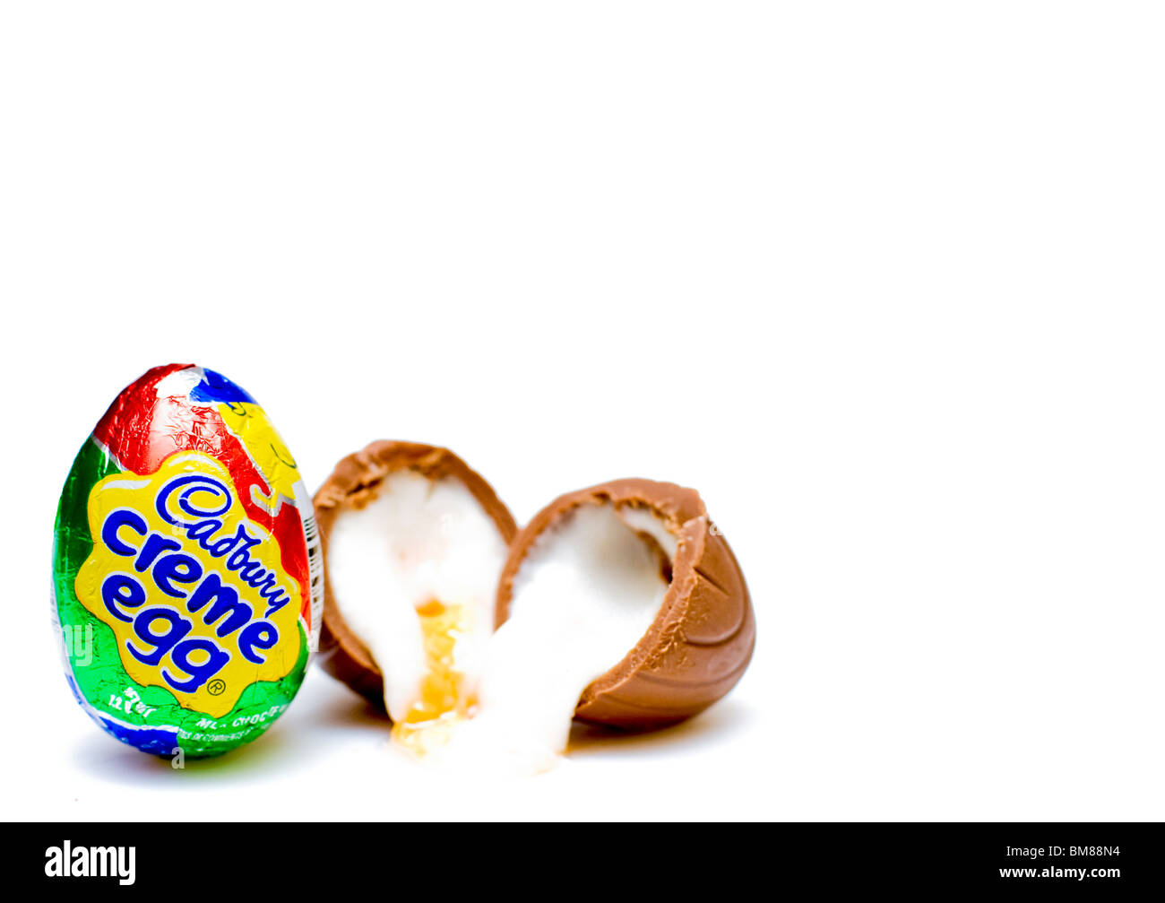 Cadbury Creme Egg Easter candy Banque D'Images