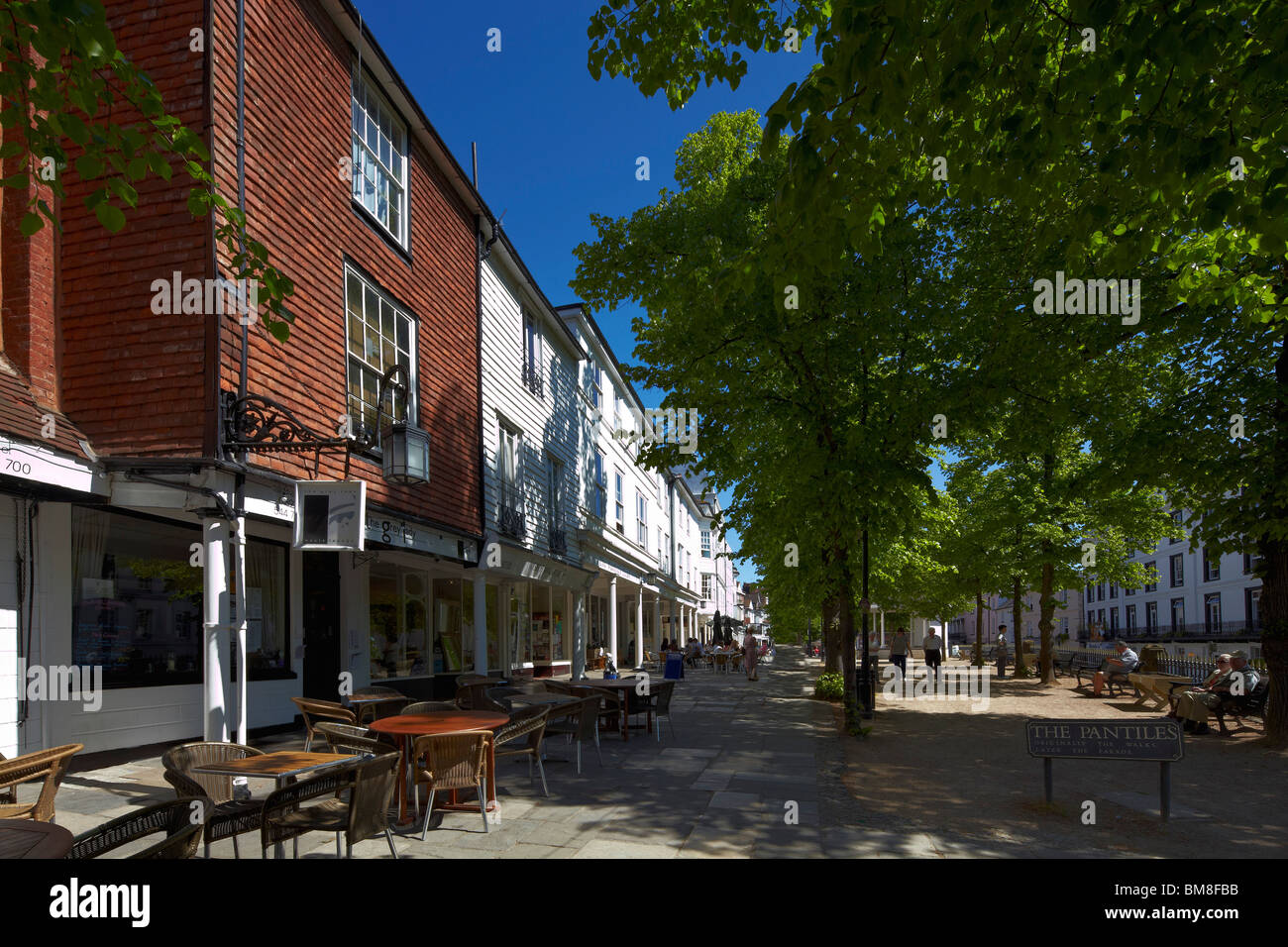 Les Pantiles parade, Tunbridge Wells, Kent Banque D'Images