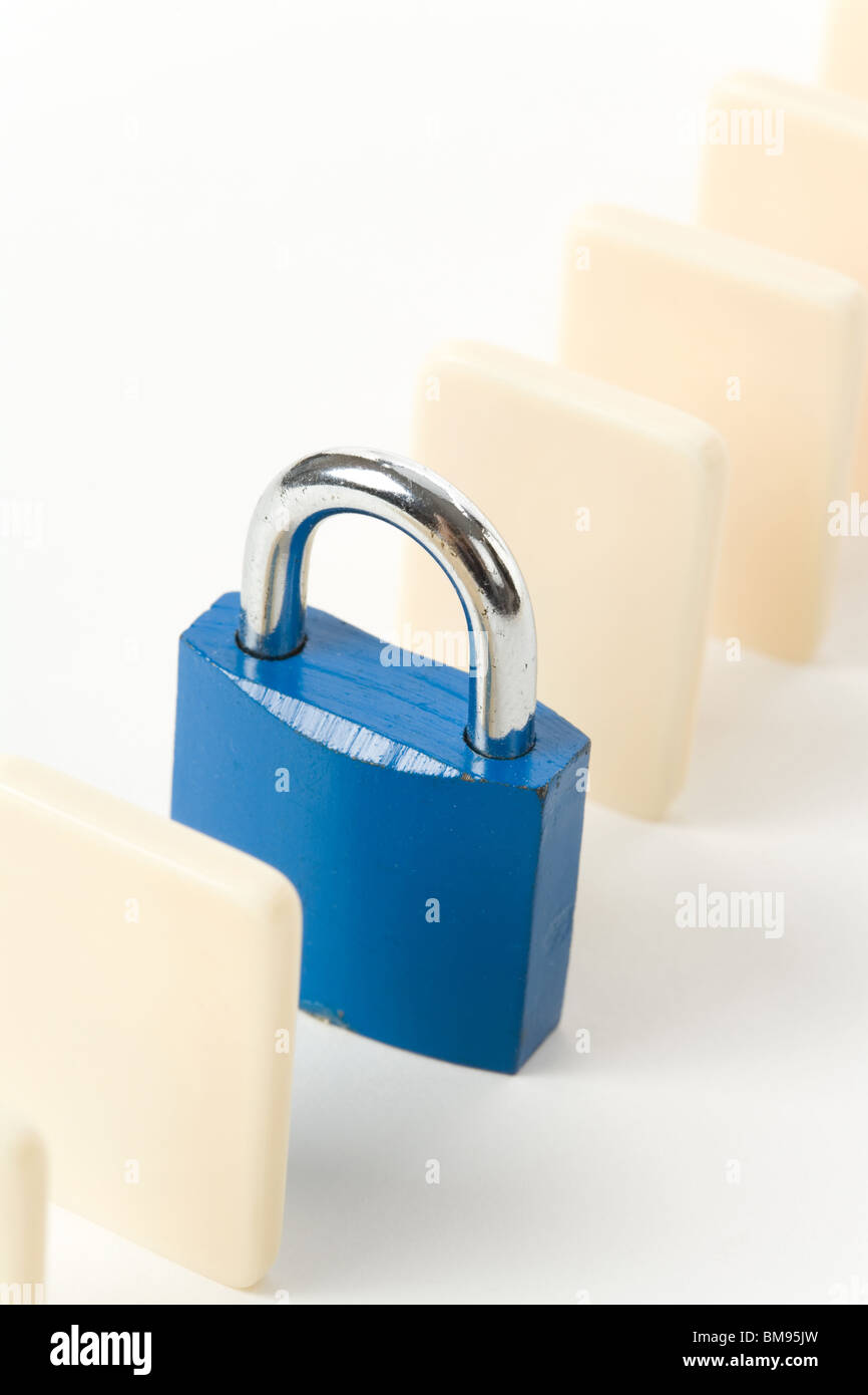 Domino et Lock, Concept de contrôle des dommages Banque D'Images