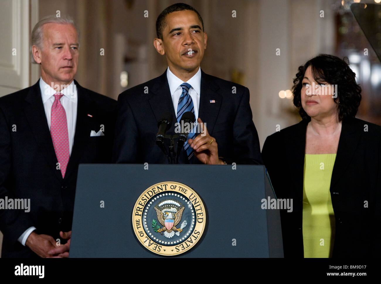 Le président Barack Obama, le Vice-président Joe Biden et de la Cour suprême, Sonia Sotomayor à la Maison Blanche. Banque D'Images