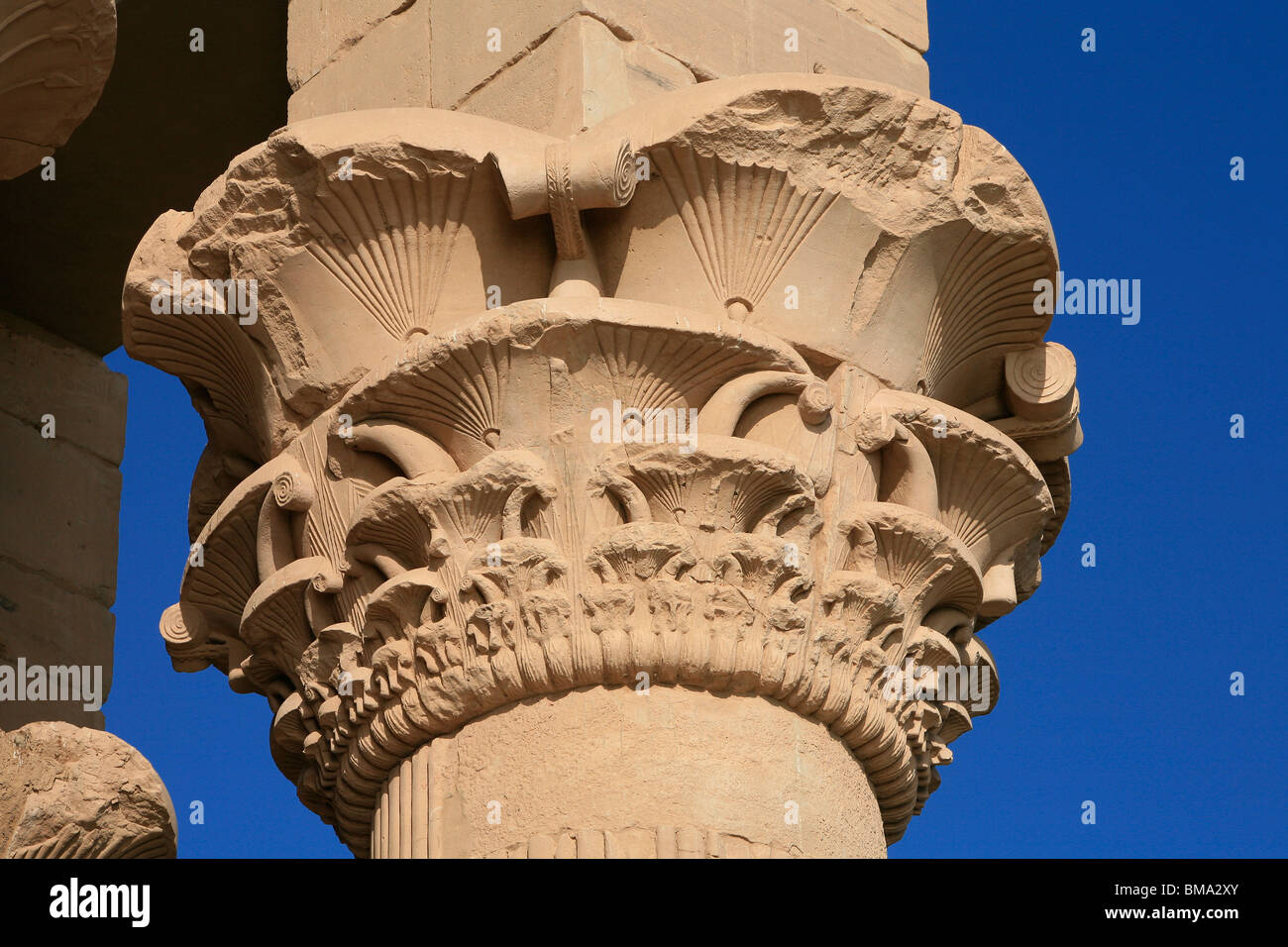 Capitale de Trajan's Kiosk au Temple de Philae sur l'Île Agilka, Egypte Banque D'Images