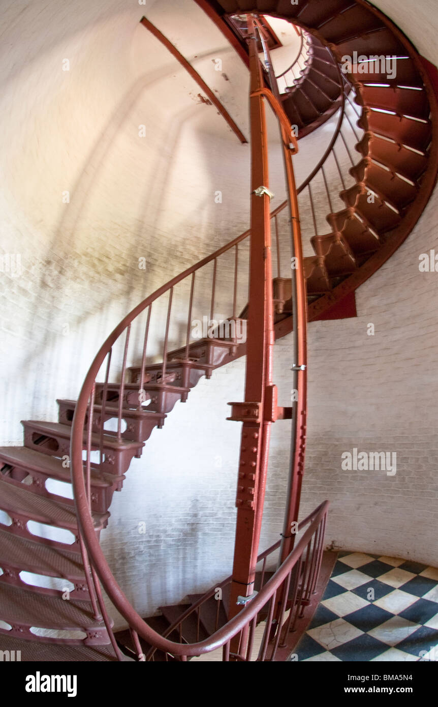 L'escalier en spirale dans le phare de Cape Hatteras. Banque D'Images