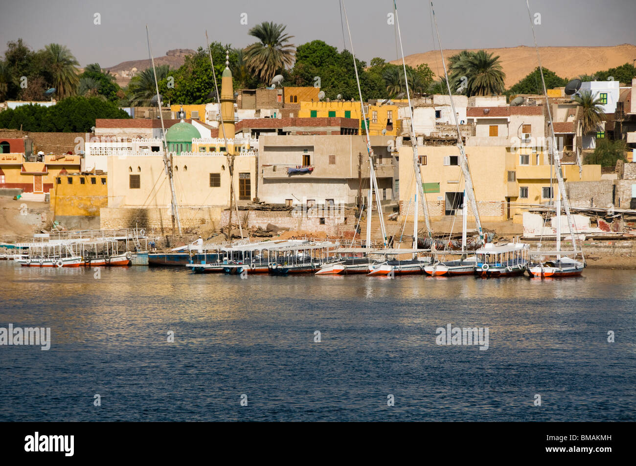 Felouques sur le nil'abrite l'île Eléphantine à Assouan Egypte Banque D'Images