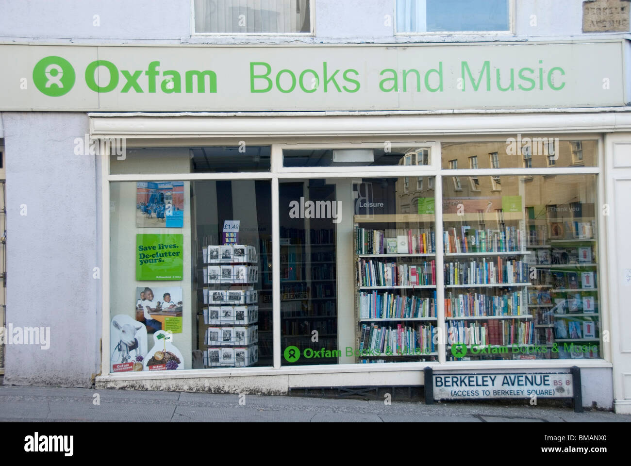 Magasin de charité Oxfam, Bristol, Royaume-Uni Banque D'Images