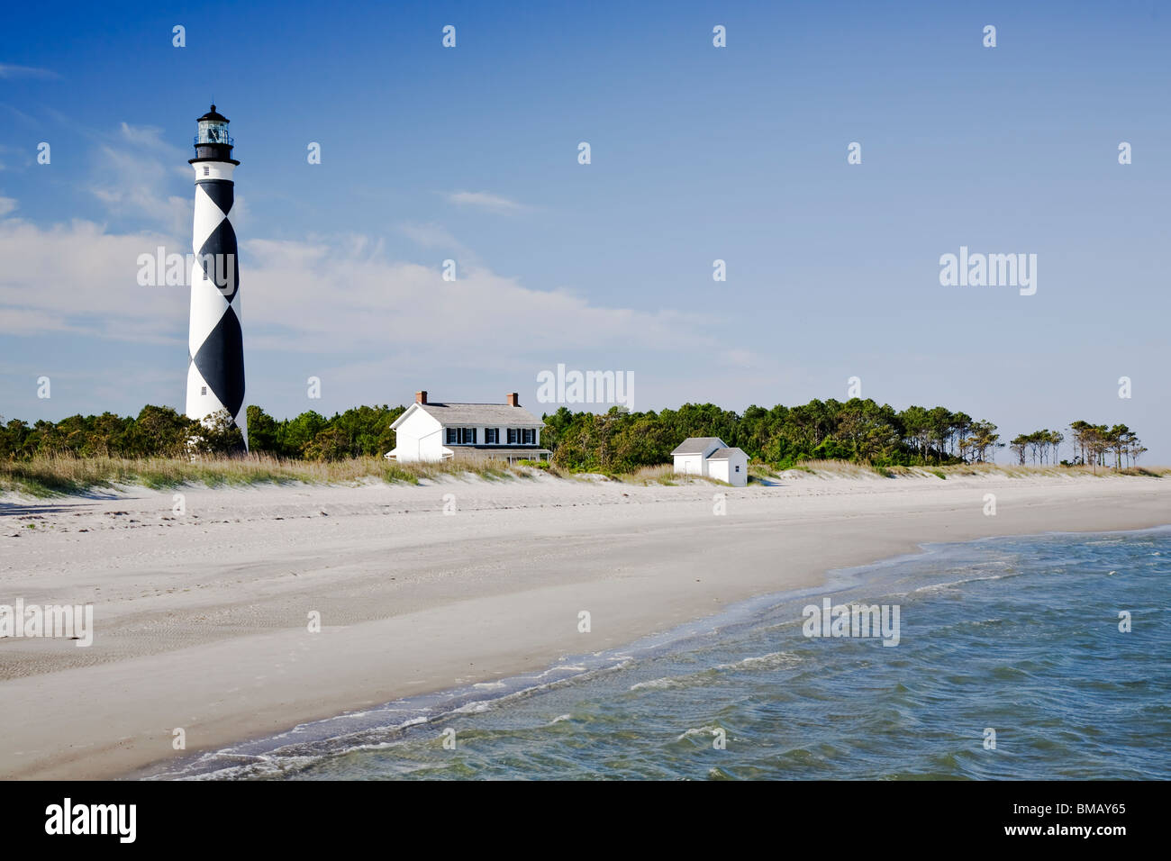 Cape Lookout Lighthouse sur Cape Lookout National Seashore, Caroline du Nord. Banque D'Images