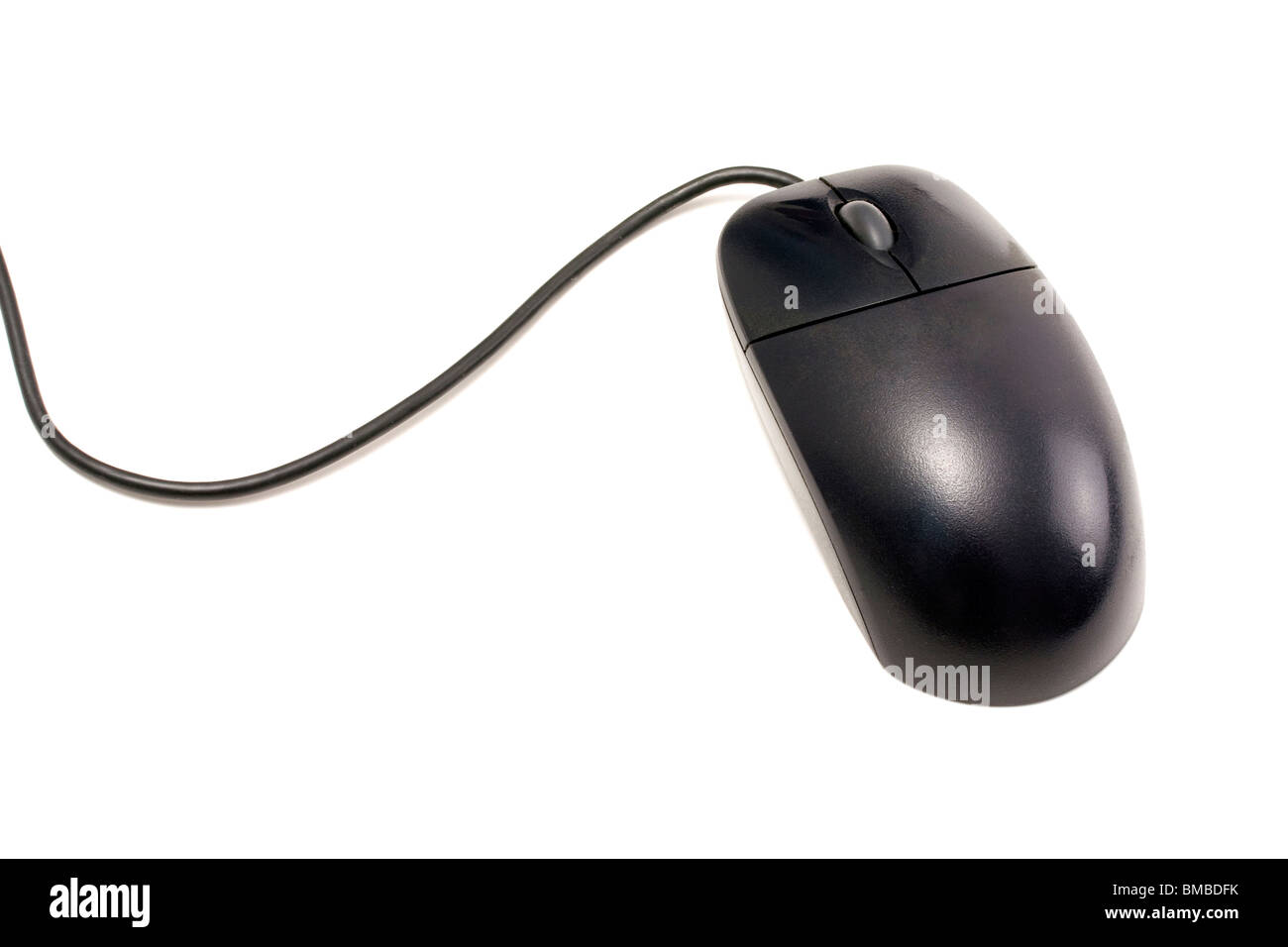 Une souris d'ordinateur noir isolé sur fond blanc Banque D'Images