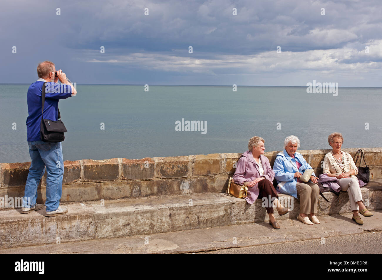 Excursionnistes, Scarborough, Yorkshire, UK. Banque D'Images