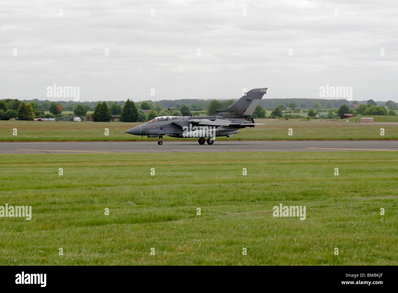 Avec les FRA dernier tour de service de l'Iraq au cours d'une tornade 13 Sqn atterrit à Marham Airbase à Norfolk. Banque D'Images