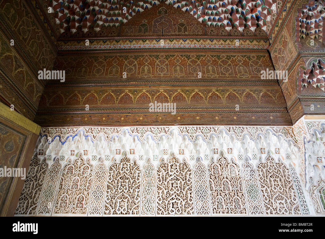 Mur et plafond détail , El Bahia Palace , Marrakech , Maroc , Afrique du Nord Banque D'Images