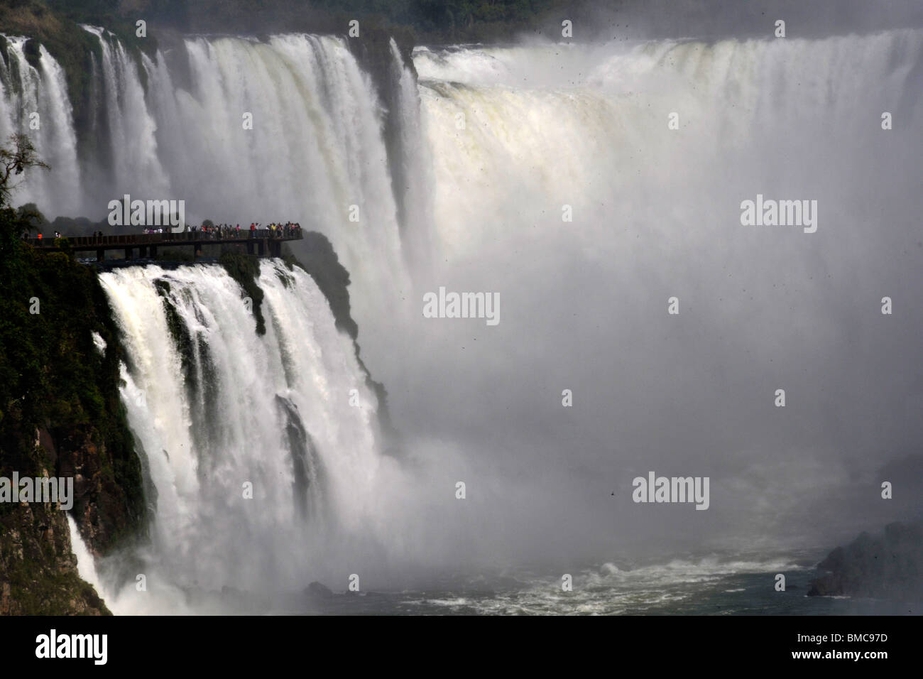 Salto Floriano, Iguassu Falls, parc national de l'Iguazu, Puerto Iguazu, Brésil de l'Argentine prises latérales Banque D'Images