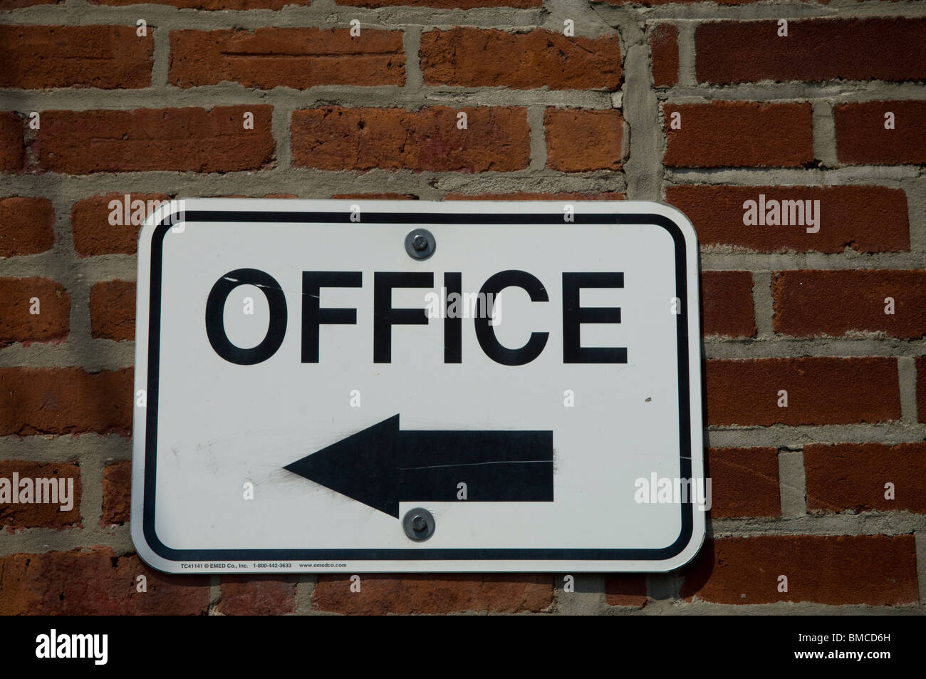 Office sign in Brooklyn le lundi 31 mai 2010. (© Frances M. Roberts) Banque D'Images