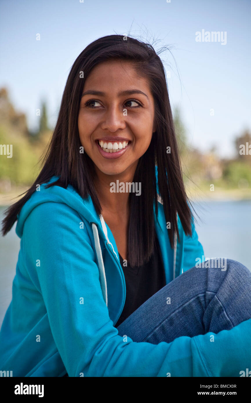 16 ans Hispanic American girl. M. © Myrleen Pearson Banque D'Images