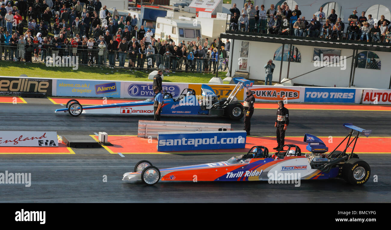 Lits 1 places à sensations fortes les dragsters à Santa Pod. Banque D'Images