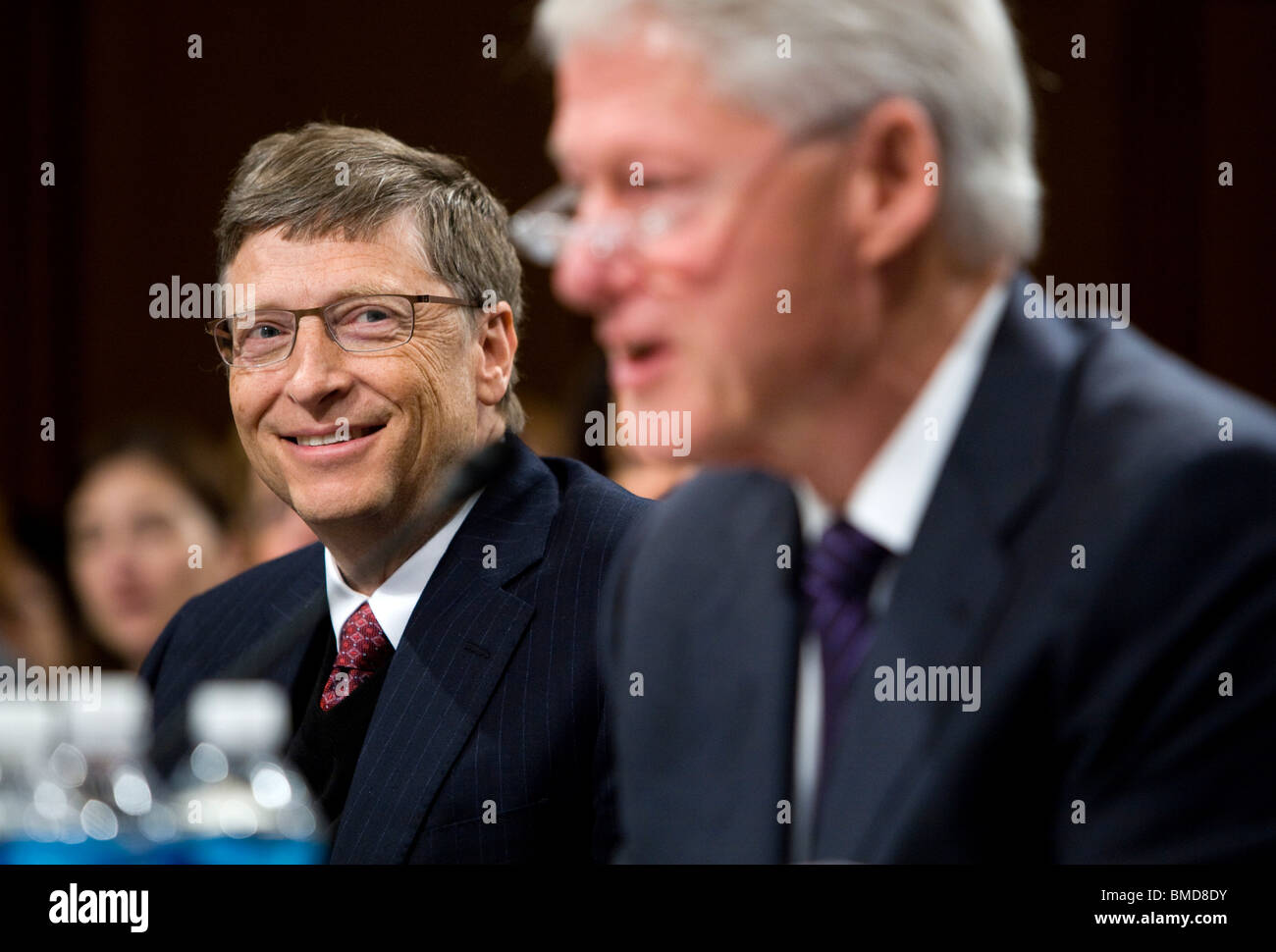 L'ancien Président Bill Clinton et Gates fondateur Bill Gates. Banque D'Images