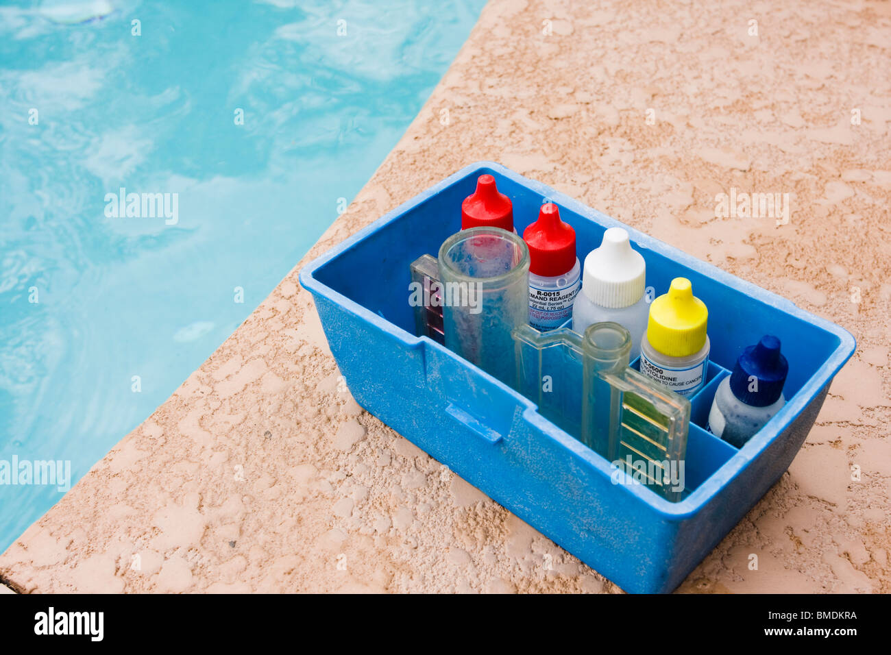 Kit de test de PH pour piscine. Banque D'Images