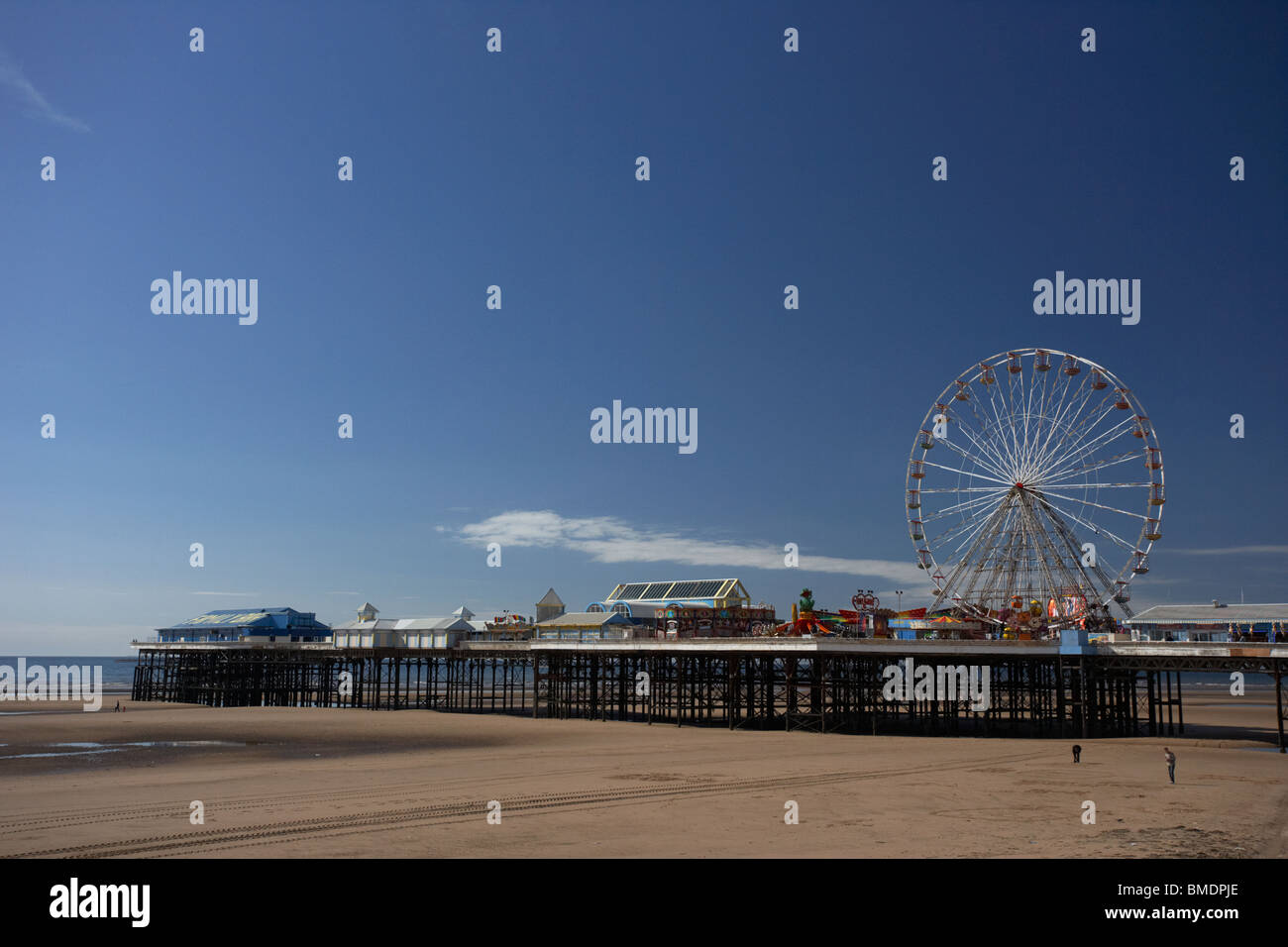 Blackpool central pier et plage de Blackpool Lancashire England uk Banque D'Images