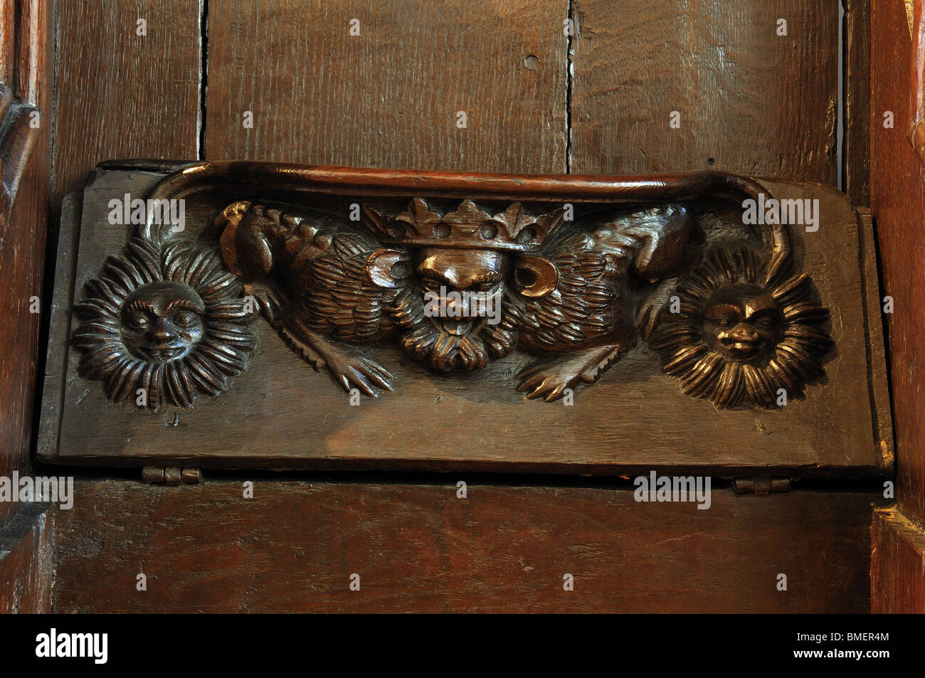 Misericord dans All Saints Church, Hereford, Herefordshire, Angleterre, RU Banque D'Images