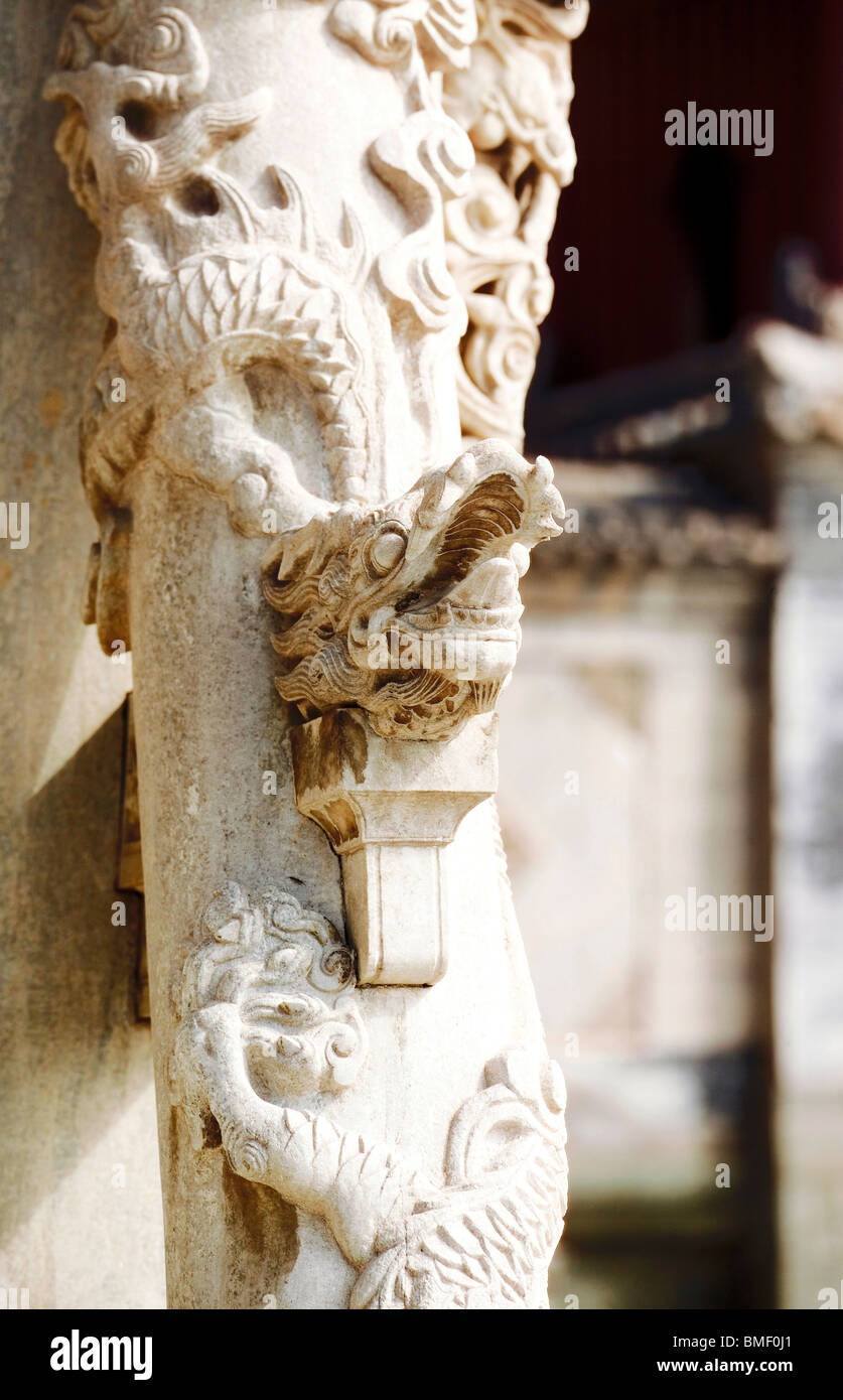 Close-up of sculpture dragon sur Pailou, Temple Longquan, Mont Wutai, Xinzhou City, province de Shanxi, Chine Banque D'Images
