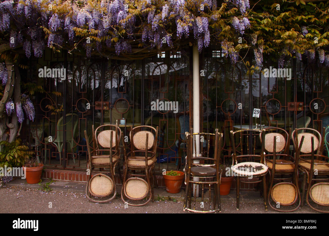 Bistro vu de l'extérieur Banque D'Images