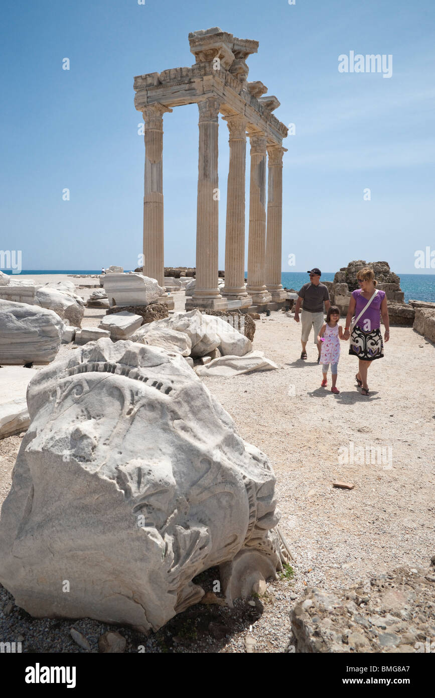 Turquie Antalya - Side, le Temple d'Apollon qui a été construit en style corinthien en utilisant en importés de Grèce Banque D'Images