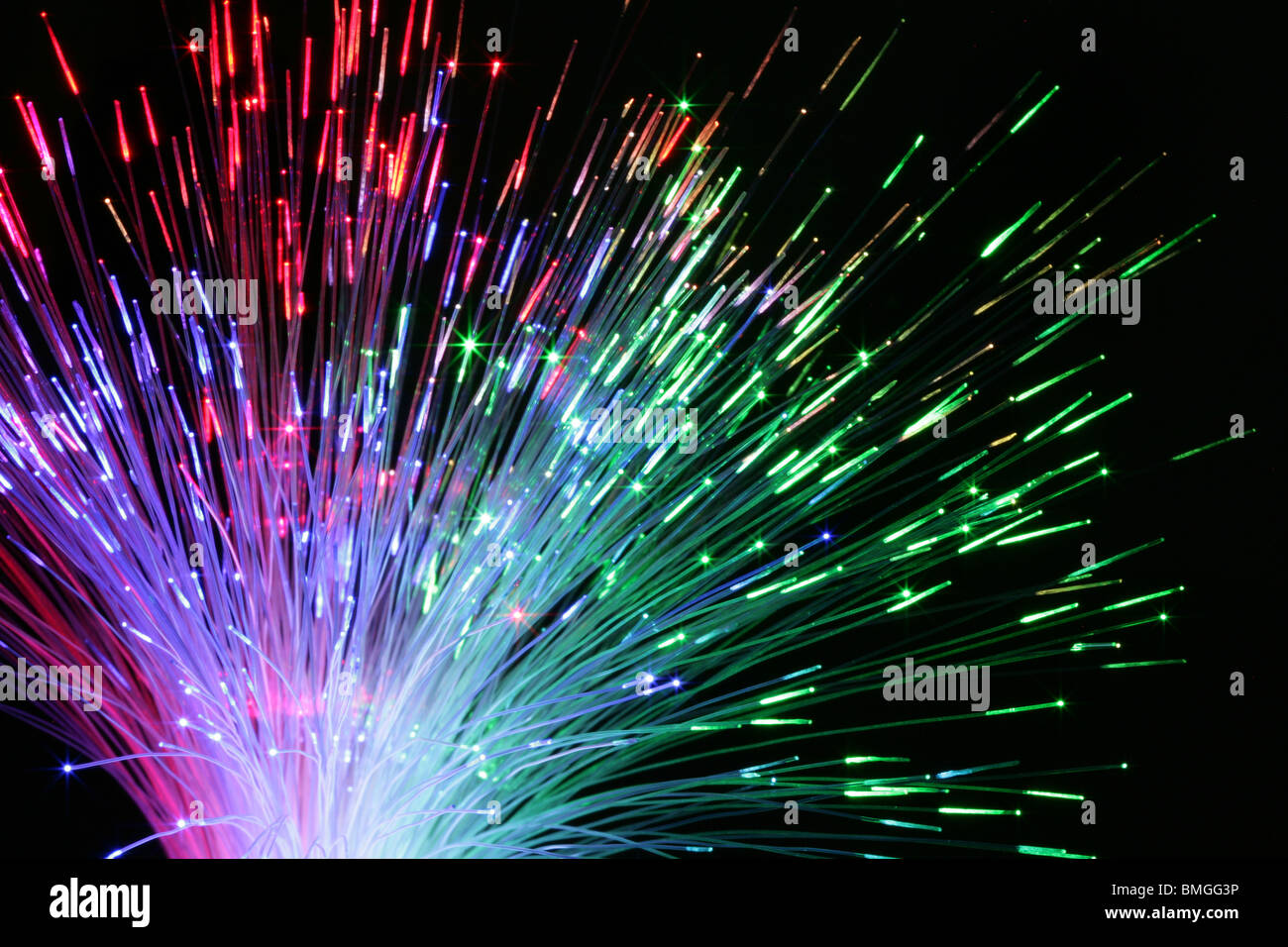 Câble fibre optique avec vert, rouge, bleu clair Banque D'Images