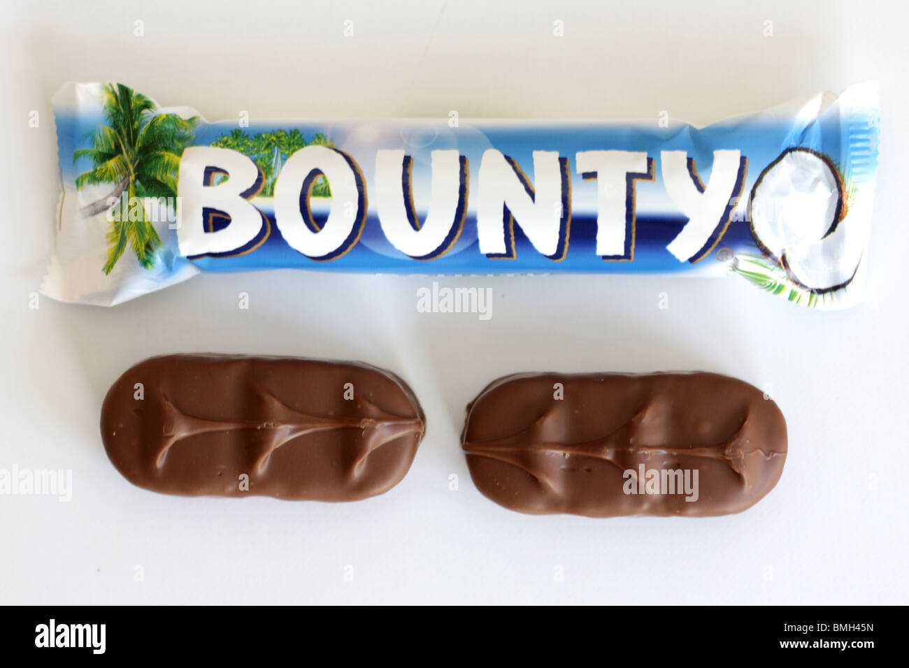 Barre de chocolat noix de coco bounty Photo Stock Alamy