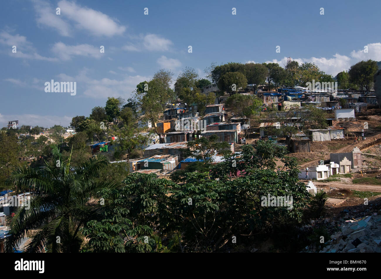 Résidence de fortune composé dans la banlieue de Port-au-Prince, Haïti Banque D'Images