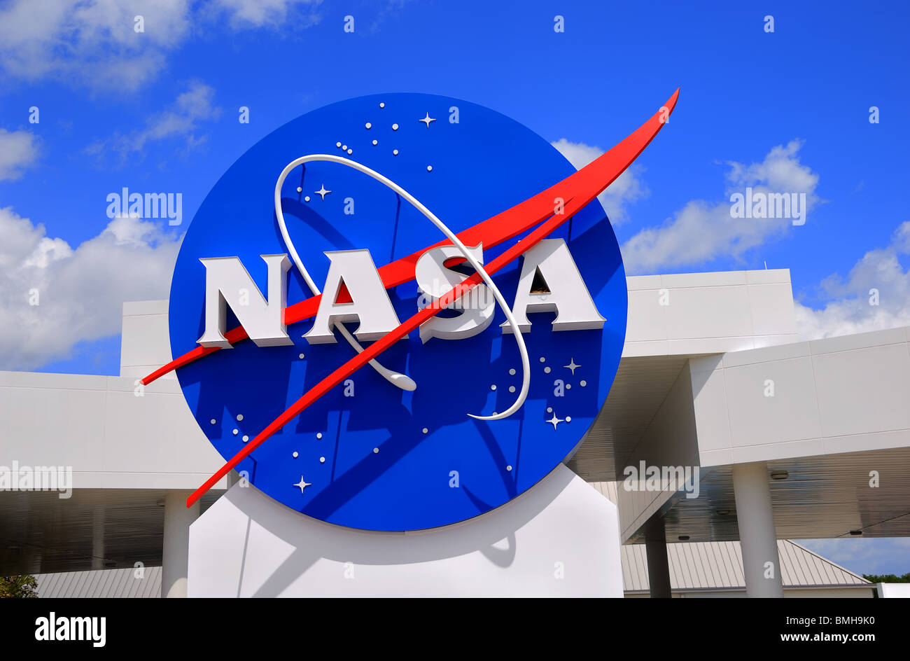 Panneau à l'entrée au Kennedy Space Centre d'accueil des centres à Cap Canaveral, Floride, États-Unis d'Amérique Banque D'Images