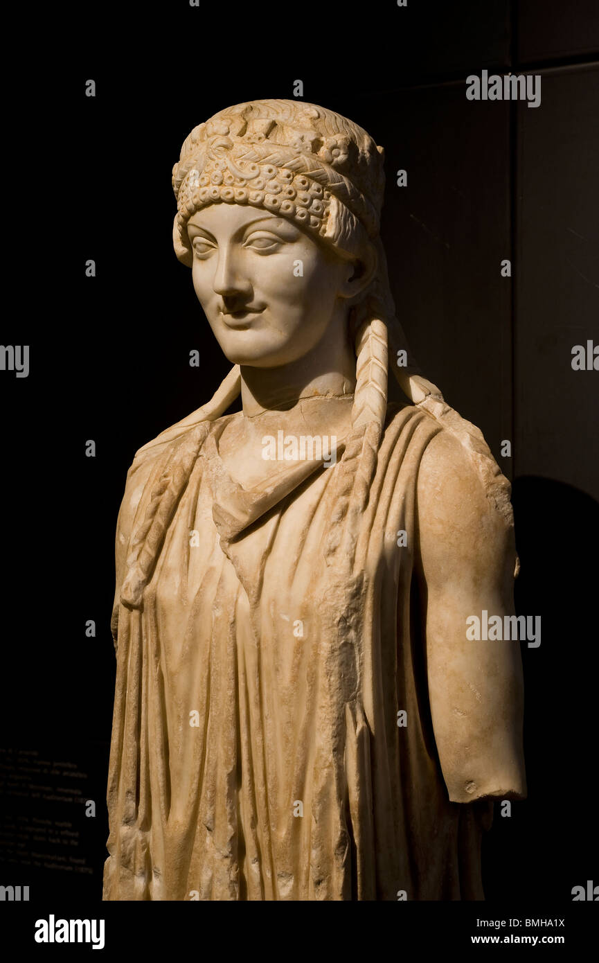 Les musées du Capitole, Rome, Italie. Herm d'une Cariatide. Pentelic marble. L'âge d'Auguste. À partir de l'Horti Maecenatiani. Banque D'Images