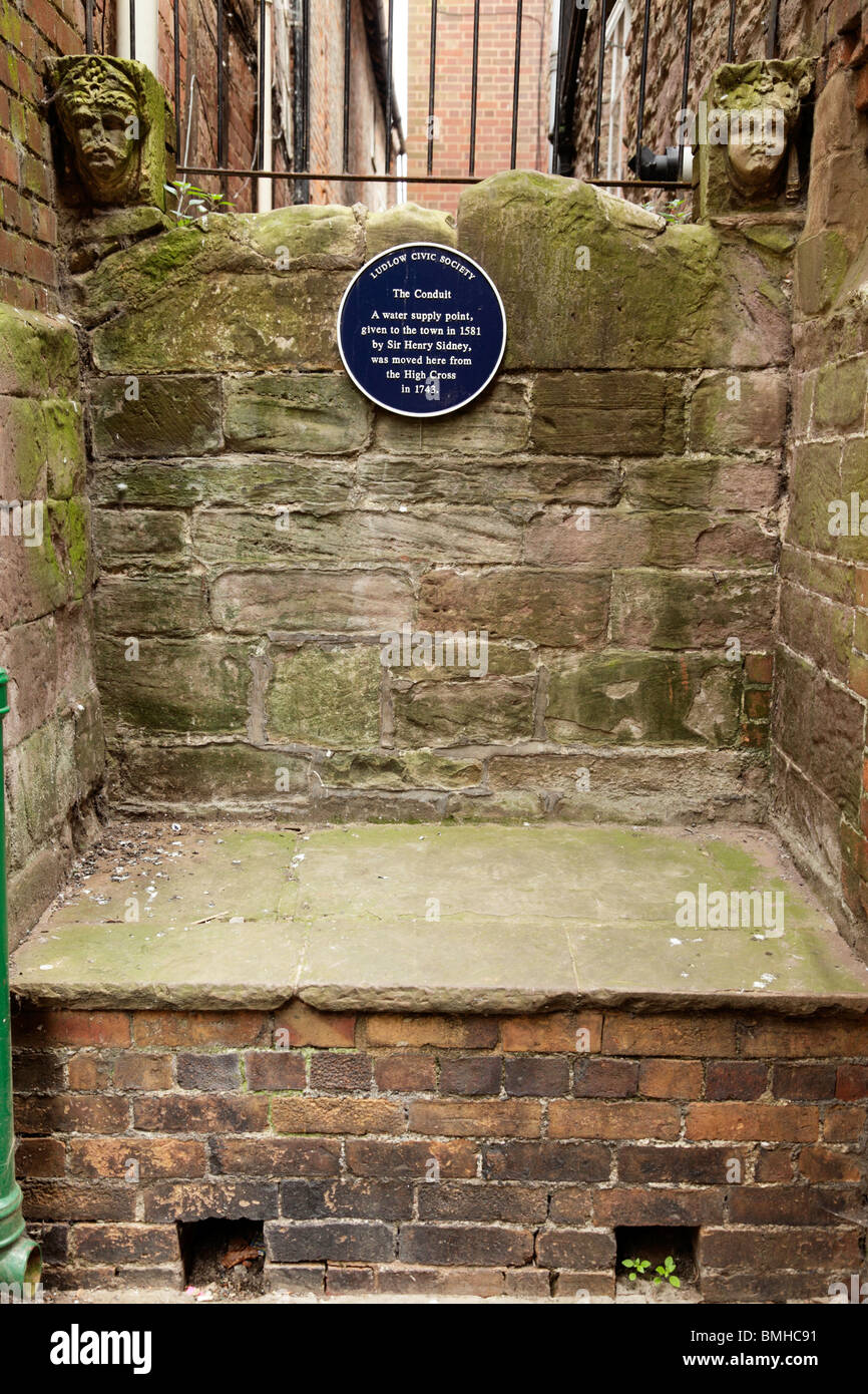 Le canal d'un point d'eau déplacé de High Cross en 1743 Ludlow Shropshire UK Banque D'Images