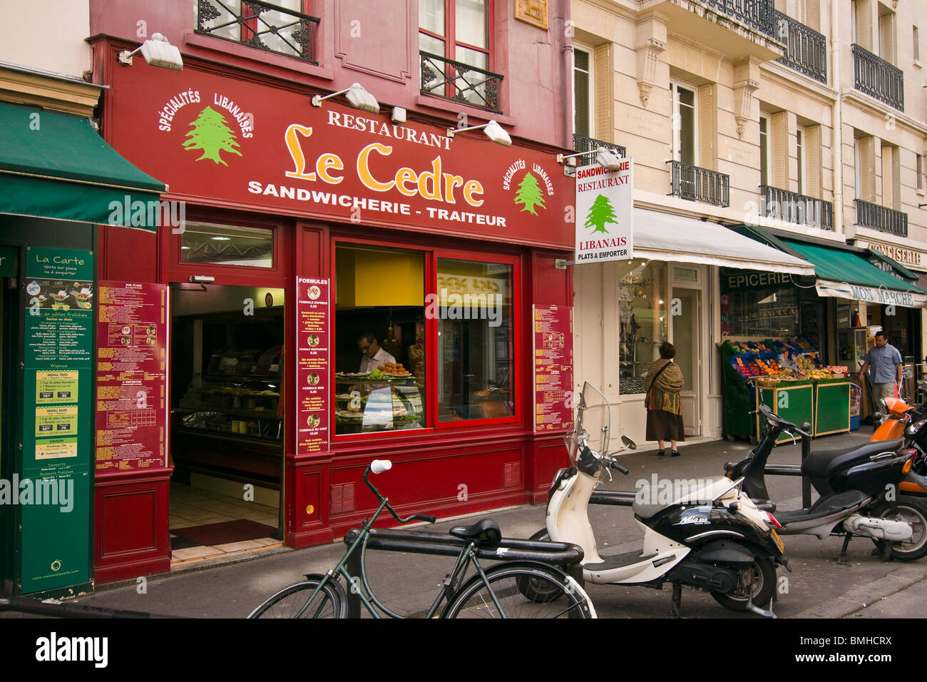 Restaurant libanais Le cèdre du Liban dans la rue Mouffetard, Paris, France Banque D'Images