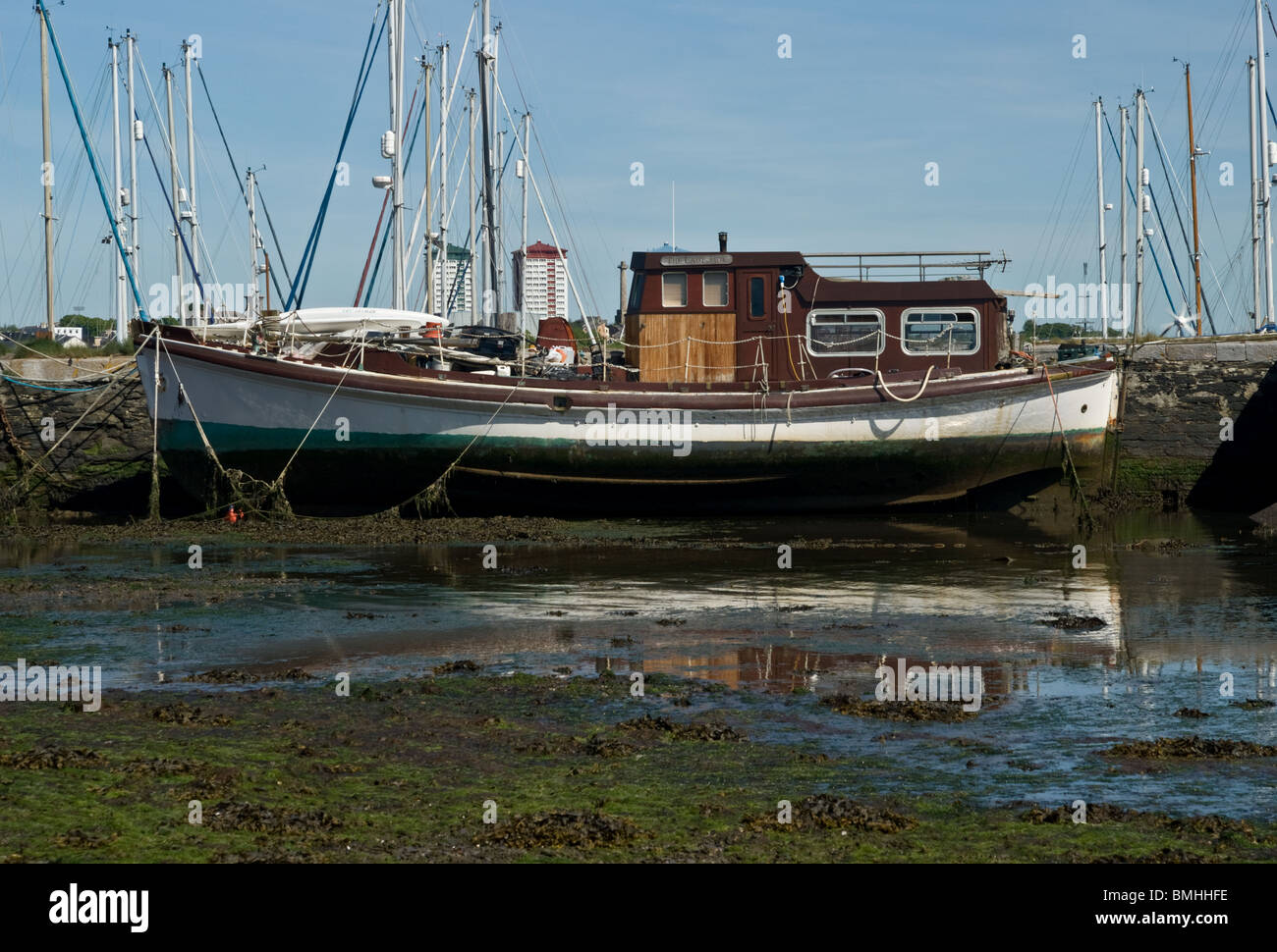 Bateau de haute mer, amarrée à Torpoint, Cornouailles Banque D'Images