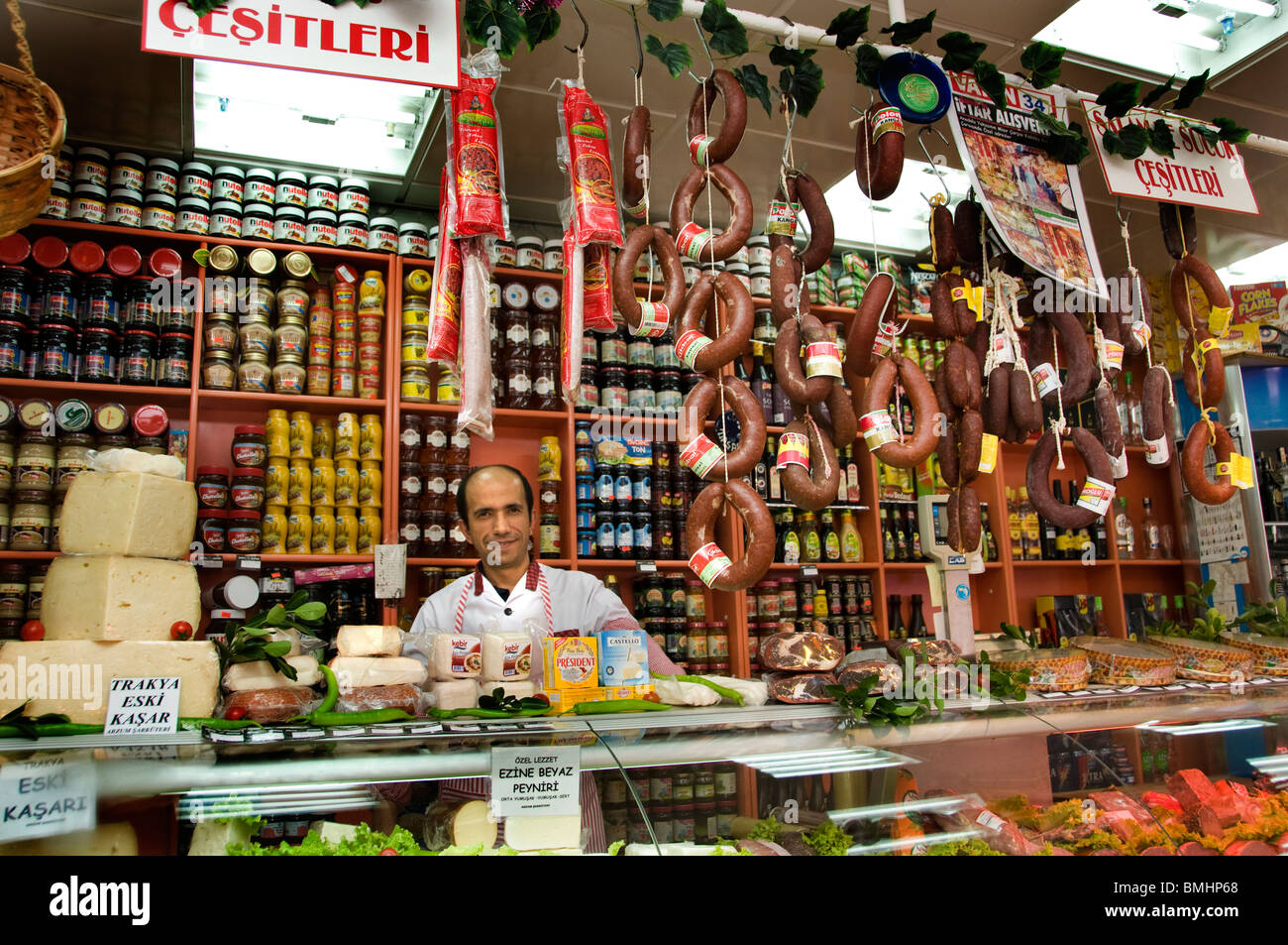 Kadikoy Istanbul Turquie market épicerie boucherie Banque D'Images