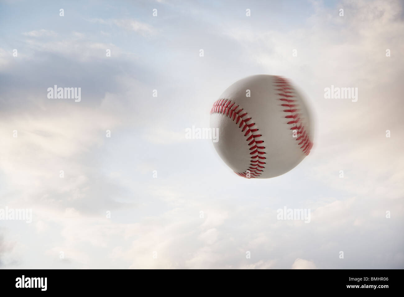 Baseball volant par l'air Banque D'Images