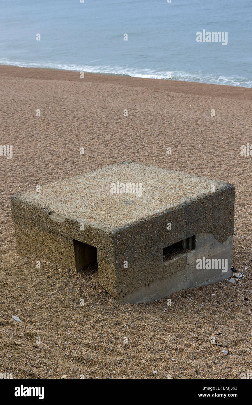 Mitrailleuse Type 22 casemate de plage de Chesil, Dorset, UK Banque D'Images