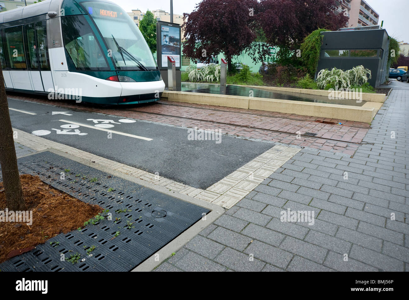 Strasbourg, Tramway, Haltestelle Tiergaertel - Strasbourg, tramways, Terminus Tiergaertel Banque D'Images