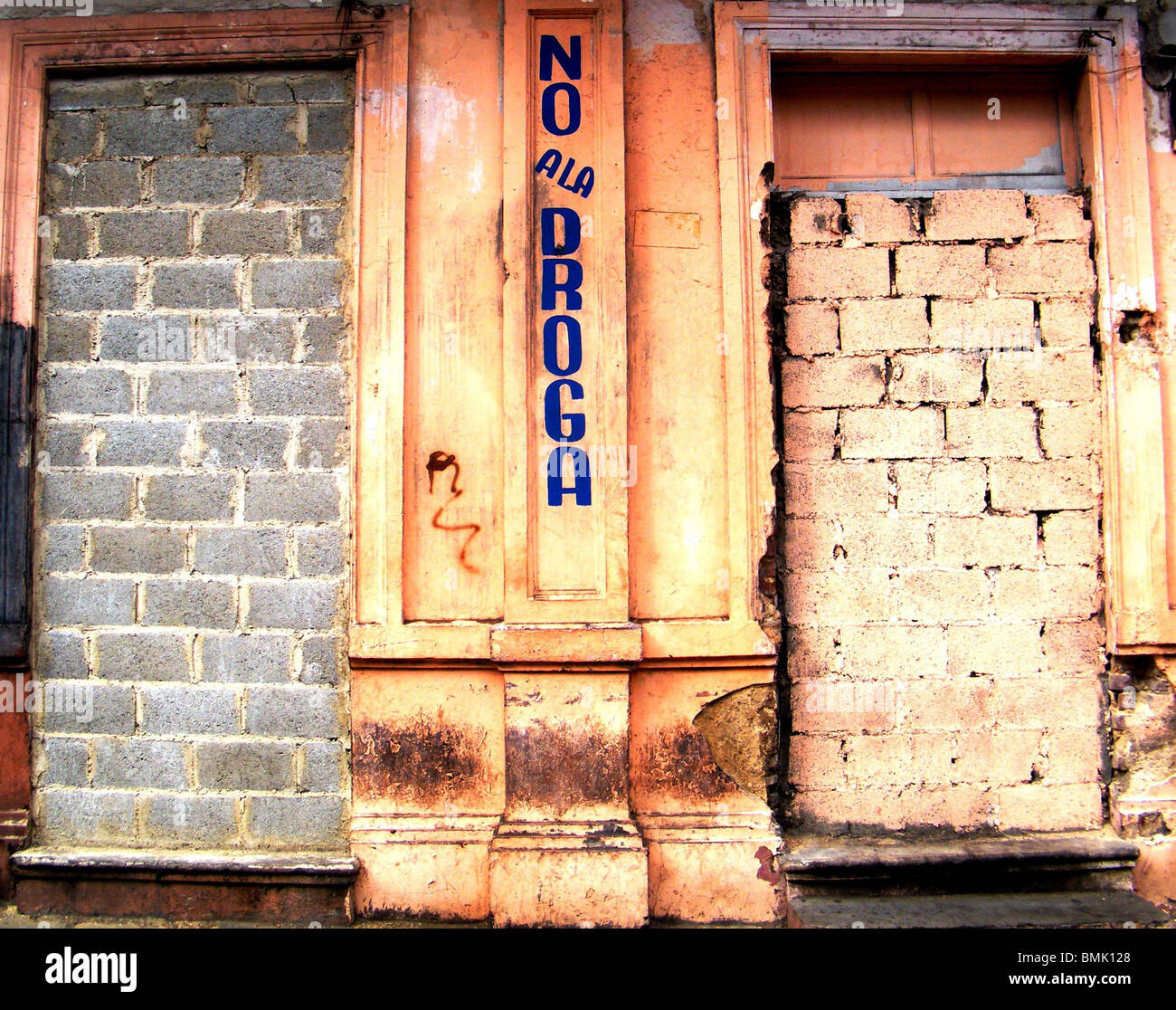 Le Graffiti se lit "DITES NON À LA DROGUE" en Santo Domingo, République Dominicaine Banque D'Images