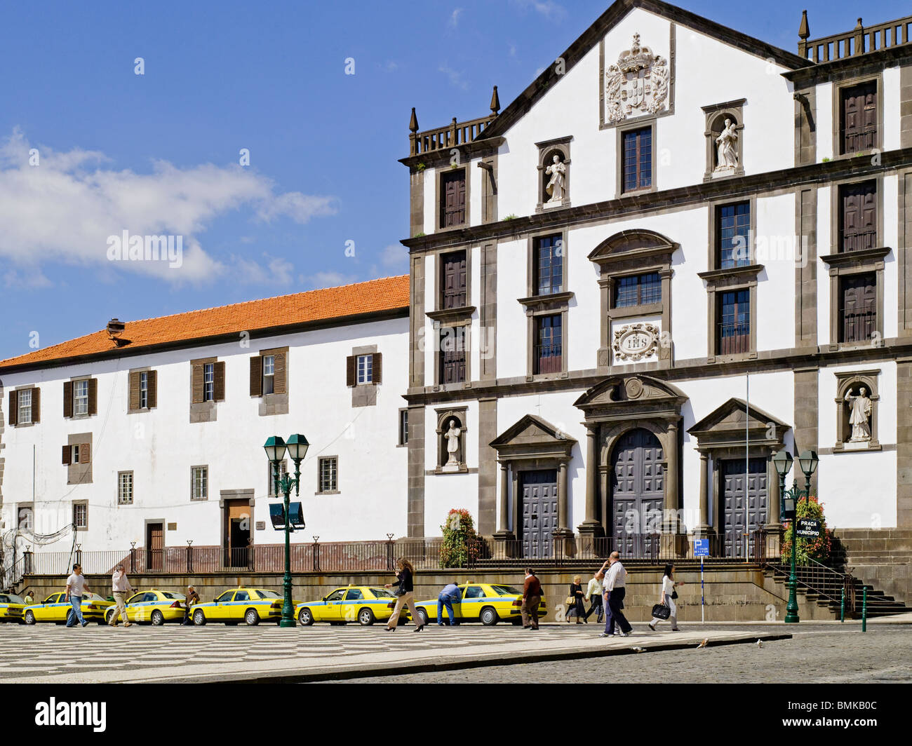 Praca do Municipio et Église de Sao Joao Evangelista dans le centre ville Funchal Madeira Portugal Europe de l'UE Banque D'Images