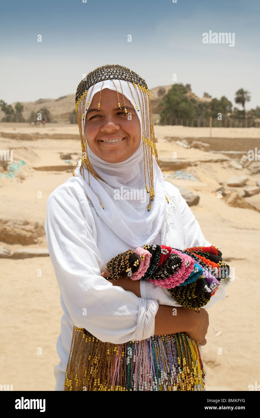 Costume traditionnel nord africain Banque de photographies et d