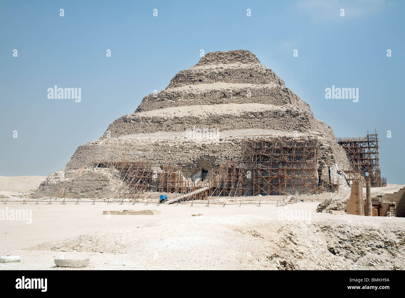Les travaux de restauration de la pyramide de Djoser à saqqara, Egypte Banque D'Images