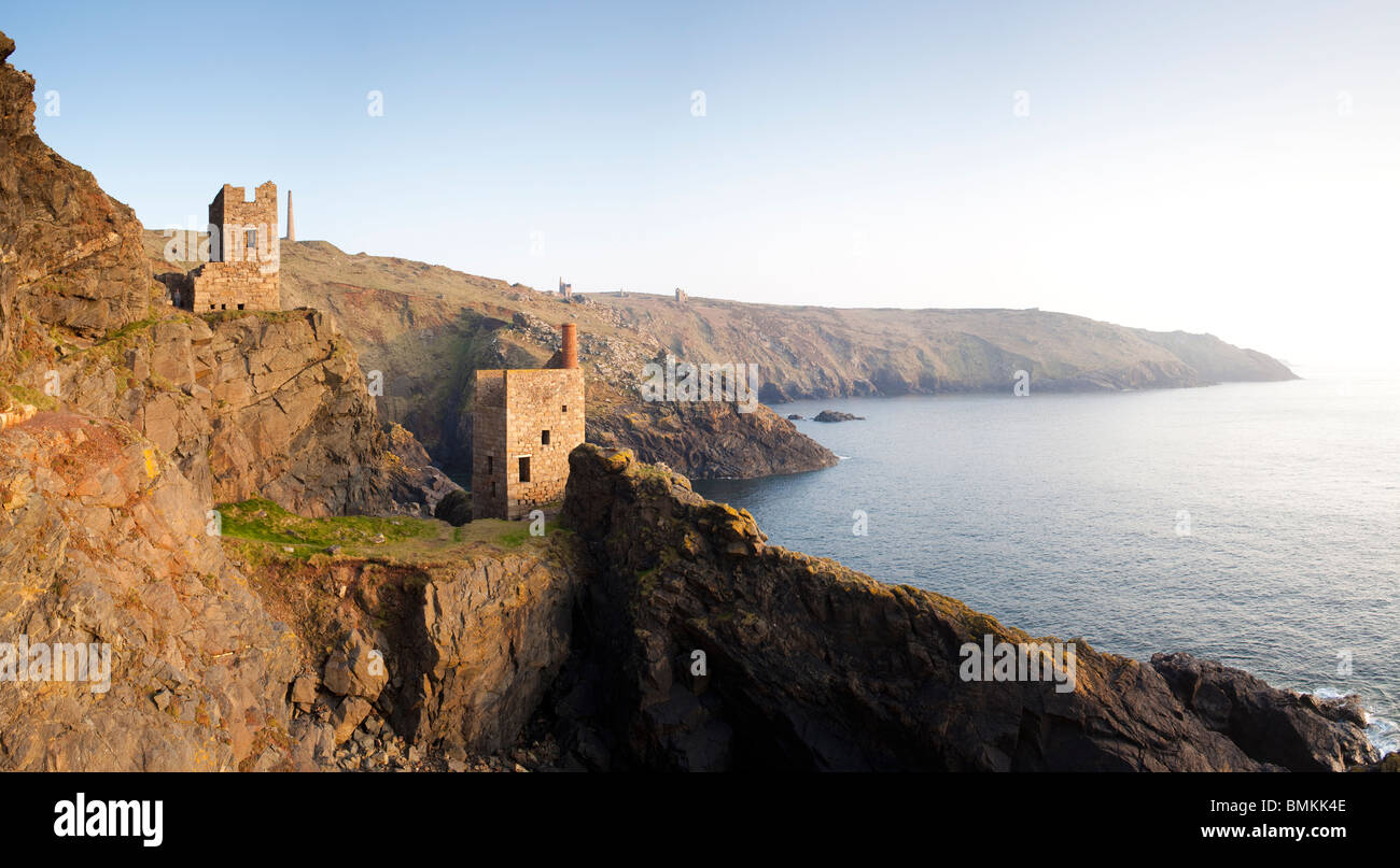 Maisons à Botallack moteur couronnes Cornwall Banque D'Images