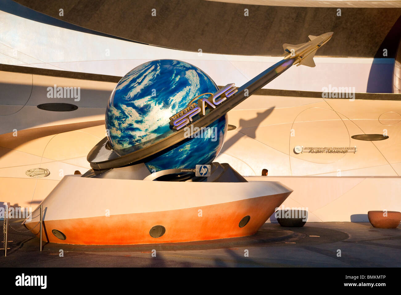 Kissimmee, FL - Jan 2009 - Affichage à l'extérieur de l'espace Mission attraction de Walt Disney's Epcot Center à Orlando Kissimmee Florida Banque D'Images