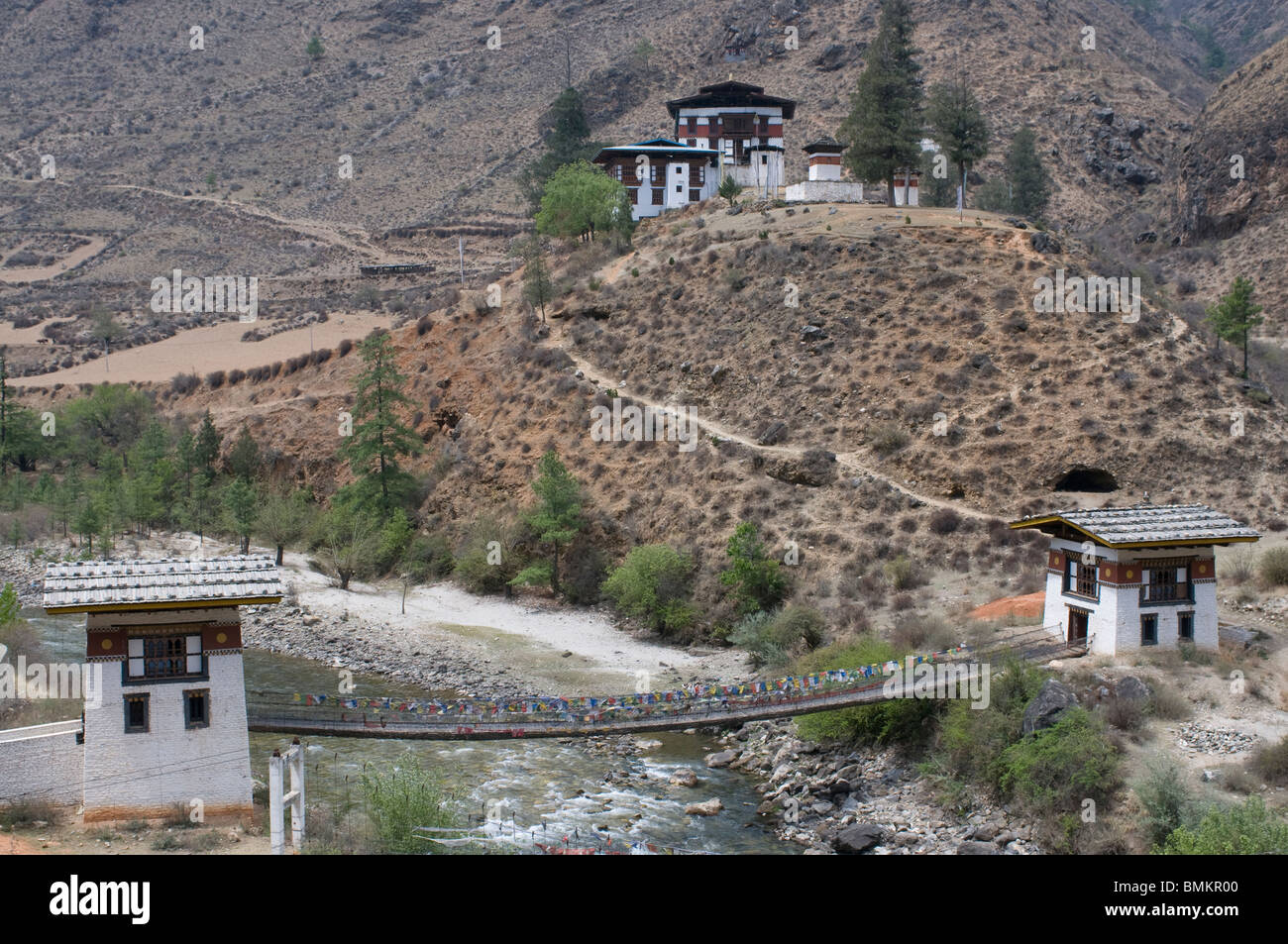 Pont de fer, à l'Thamchhog monastère Lhakhang, Bhoutan, Asie Banque D'Images