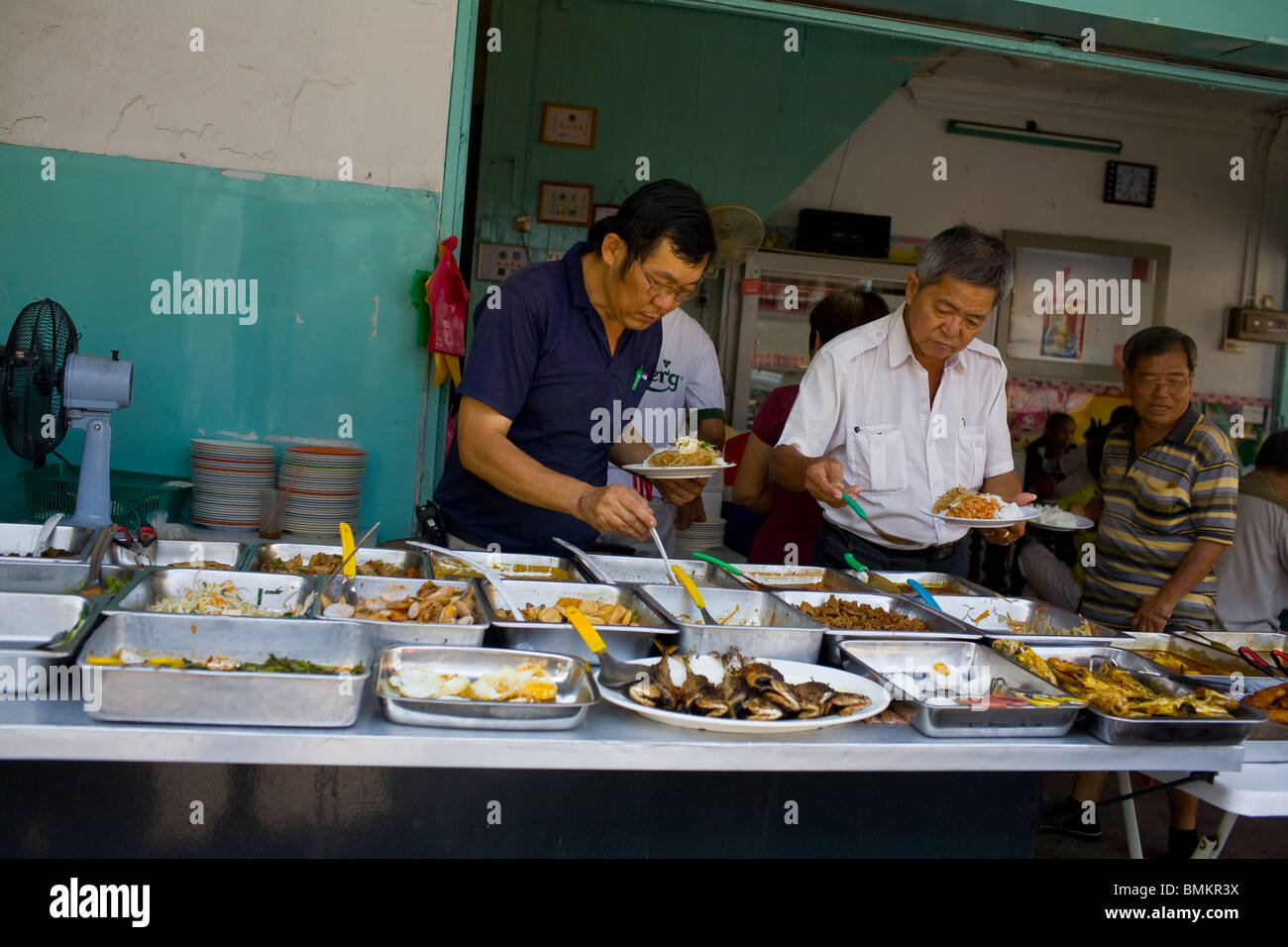 Un buffet chinois dans les rues de Penang, Malaisie. Banque D'Images