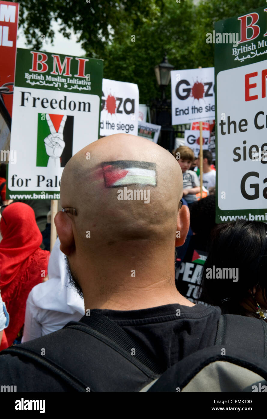 Free Gaza manifestation à Whitehall en dehors de Downing Street, Juin 2010 Banque D'Images