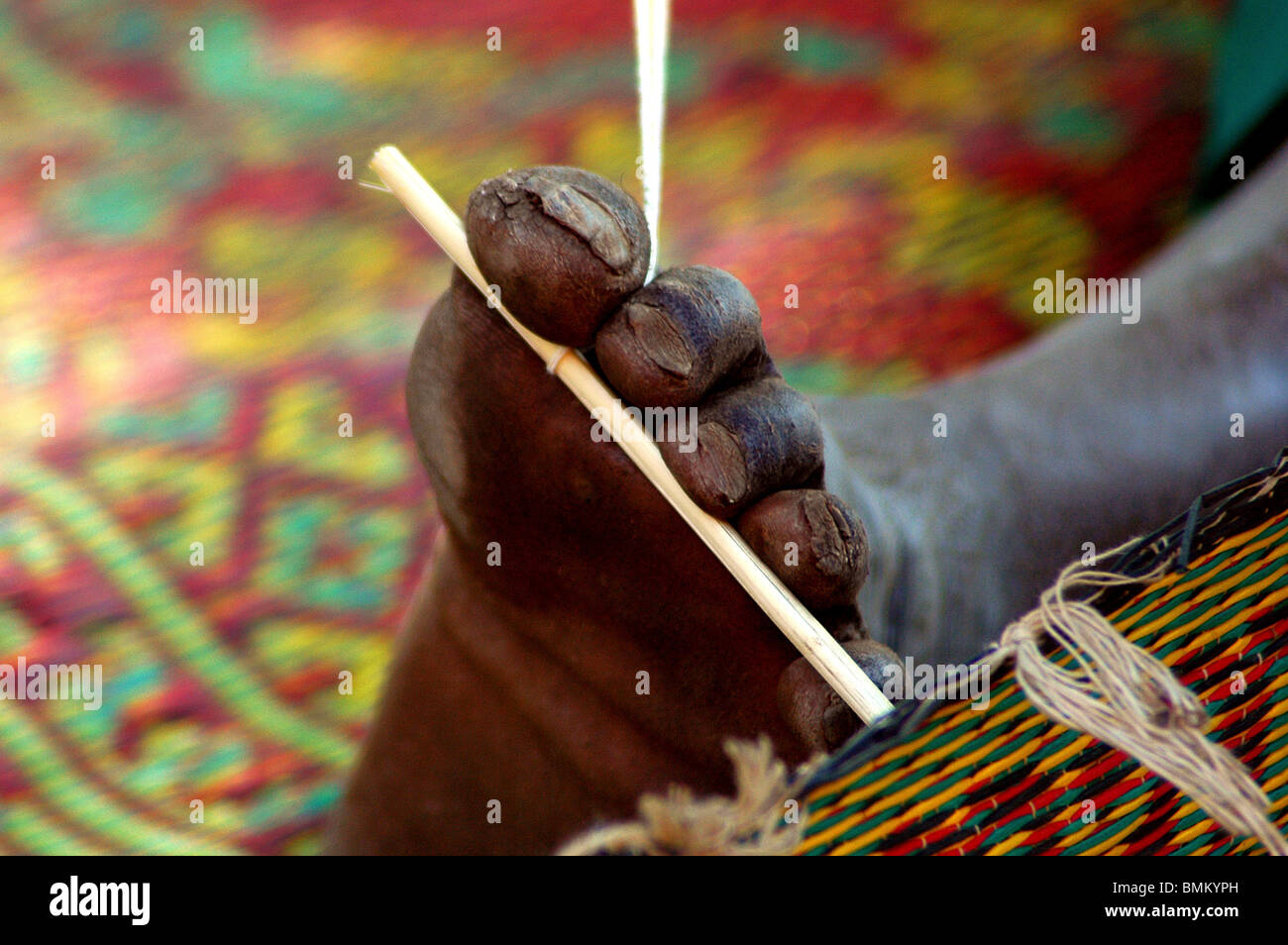Le MALI, terres Dogon. Le tissage traditionnel dans le pays Dogon Banque D'Images